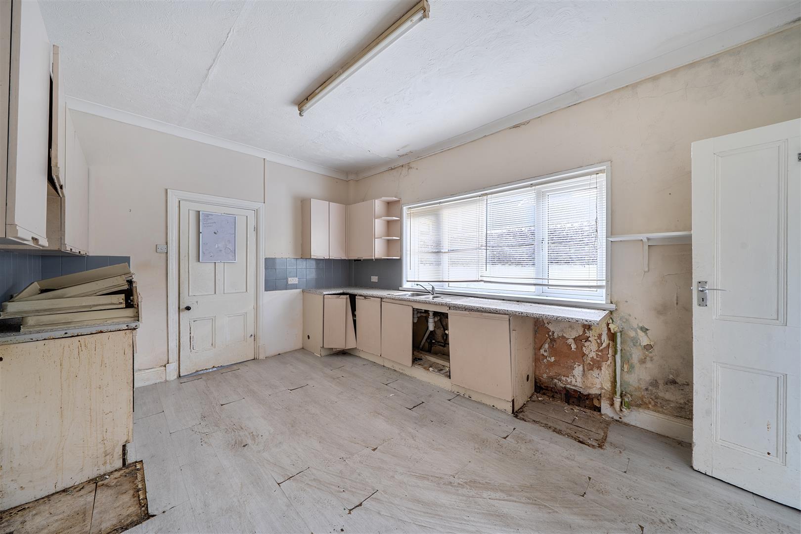 Montpelier Terrace, Mount Pleasant, Swansea, SA1 6JW